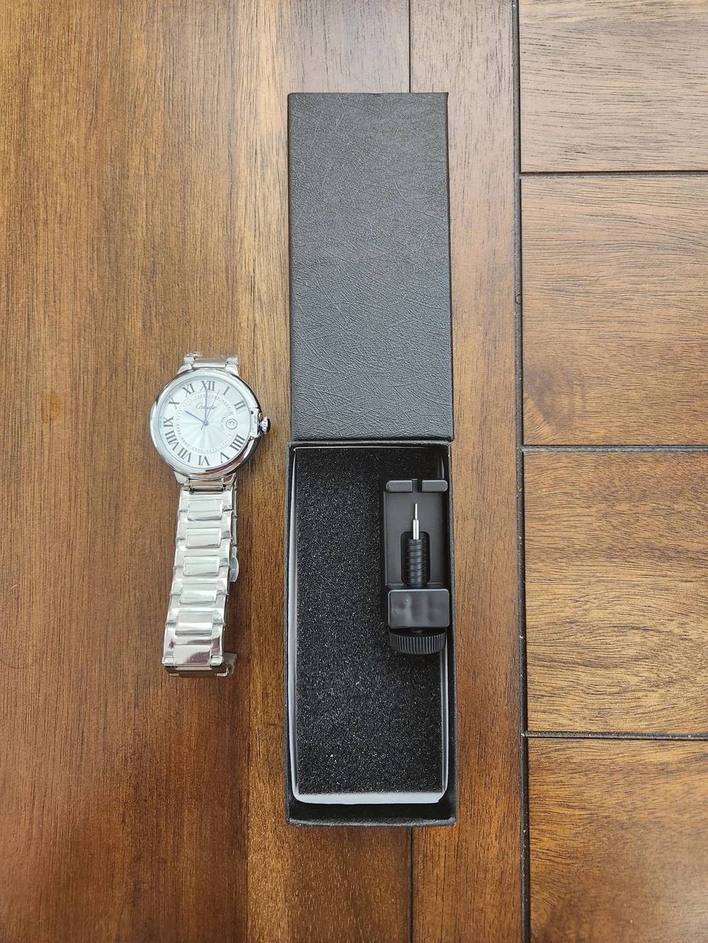 Men’s/Women's Silver Roman Numeral Watch